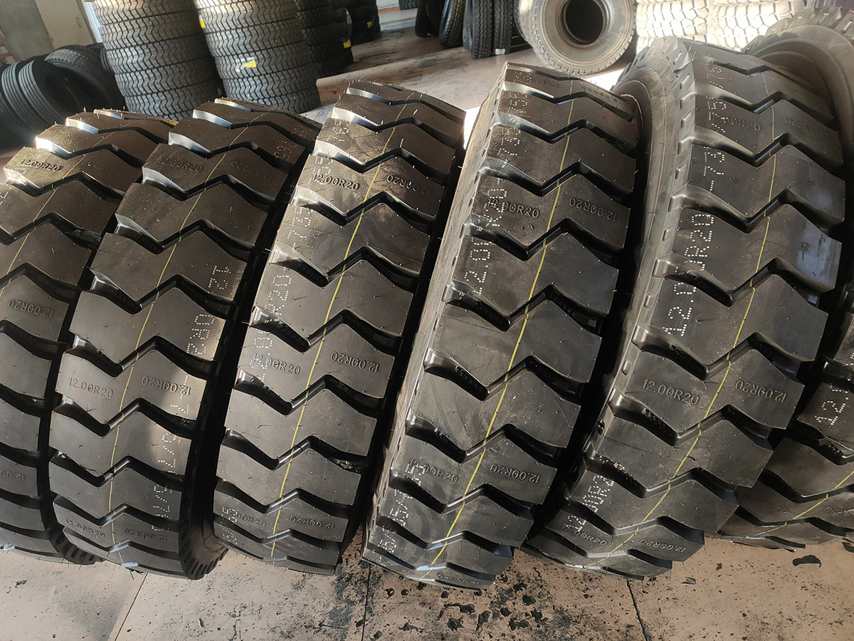 Auto tyre-1200R20